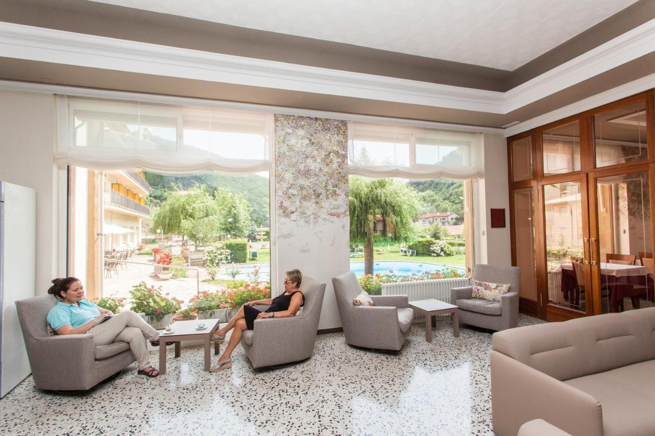 Hotel Catalunya Park Ribes De Freser Extérieur photo