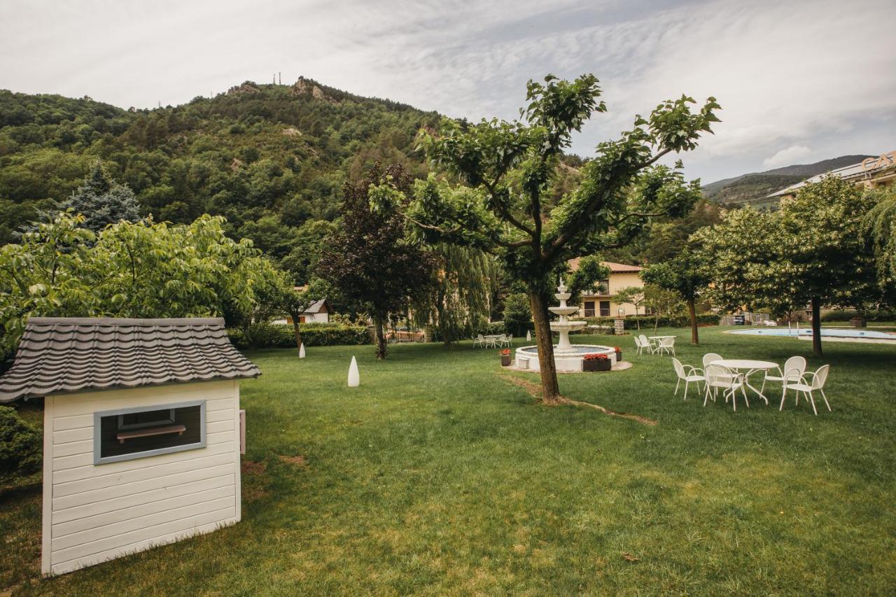 Hotel Catalunya Park Ribes De Freser Extérieur photo