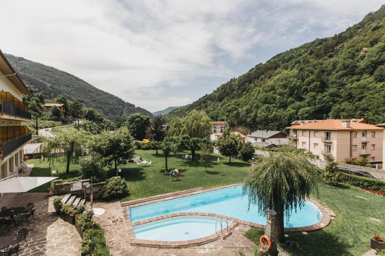 Hotel Catalunya Park Ribes De Freser Extérieur photo