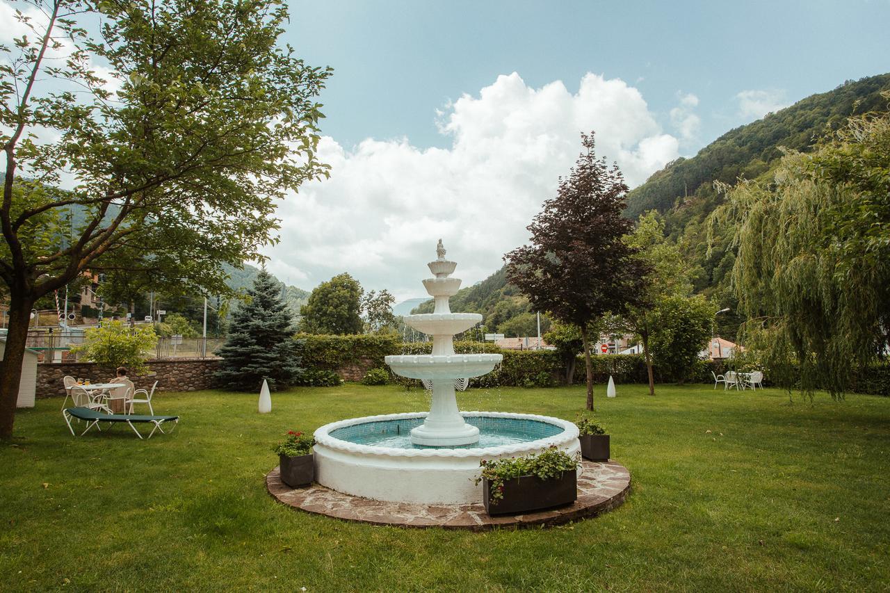 Hotel Catalunya Park Ribes De Freser Extérieur photo